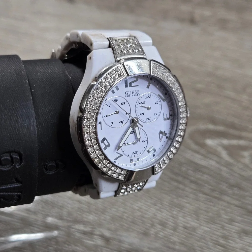 GUESS Women's Watch 40mm White Dial White Resin Crystal Accent Needs Service